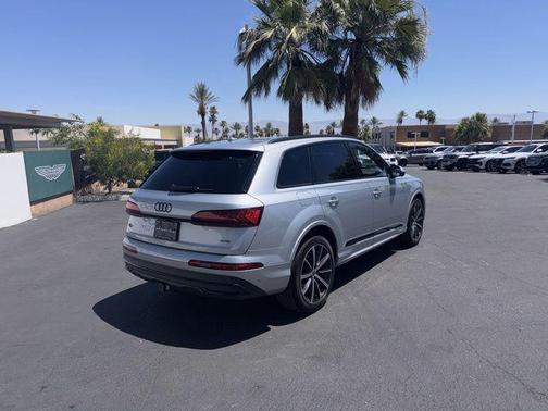 Satellite Silver Metallic 2023 Audi Q7 55 Premium Plus