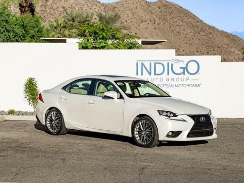 2016 Lexus IS 200t Base