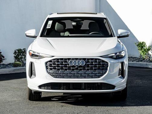 2025 Audi Q5 Premium Plus TFSI quattro S tronic