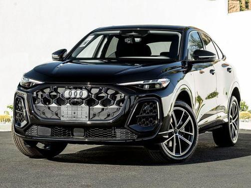 Mythos Black Metallic 2026 Audi Q5 Sportback Premium Plus TFSI quattro S tronic