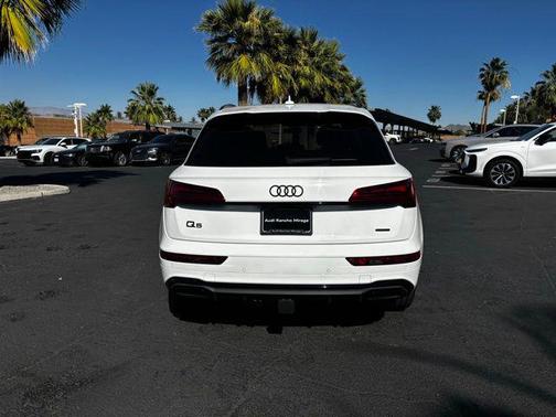 Ibis White 2023 Audi Q5 45 S line Premium Plus