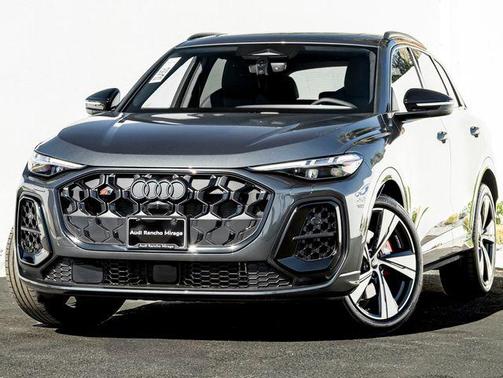 Daytona Gray Pearl Effect 2026 Audi SQ5 3.0T Premium Plus