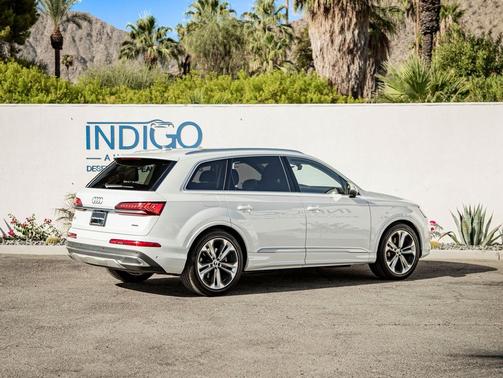 2023 Audi Q7 55 Prestige