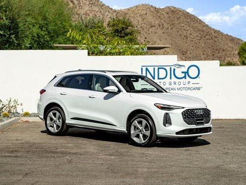 2025 Audi Q5 Premium Plus TFSI quattro S tronic