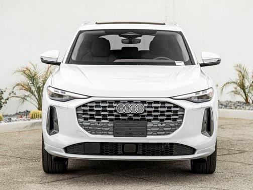 2025 Audi Q5 Premium Plus TFSI quattro S tronic