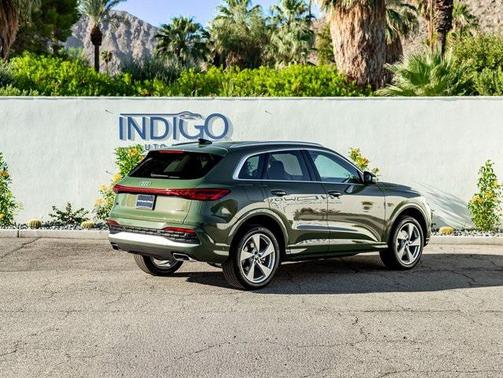 2025 Audi Q5 Premium Plus TFSI quattro S tronic