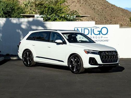 2026 Audi Q7 55 Premium Plus