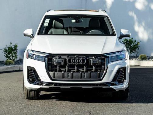2026 Audi Q7 55 Premium Plus