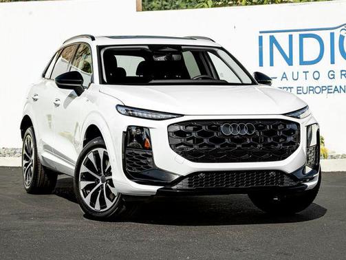 Glacier White Metallic 2026 Audi Q3 TFSI quattro S tronic