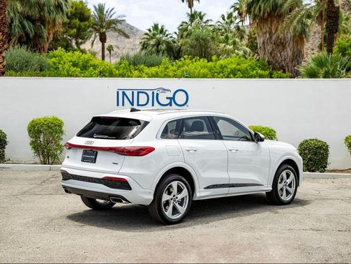 2025 Audi Q5 Premium Plus TFSI quattro S tronic