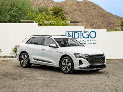 2024 Audi Q8 e-tron Premium