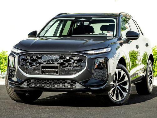 Daytona Gray Pearl Effect 2026 Audi Q3 TFSI quattro S tronic