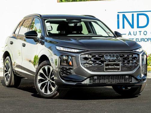 Daytona Gray Pearl Effect 2026 Audi Q3 TFSI quattro S tronic