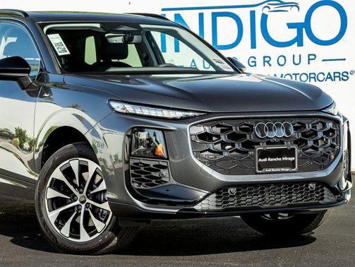 Daytona Gray Pearl Effect 2026 Audi Q3 TFSI quattro S tronic