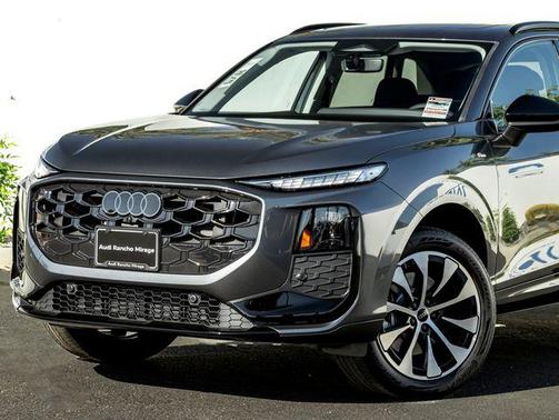 Daytona Gray Pearl Effect 2026 Audi Q3 TFSI quattro S tronic