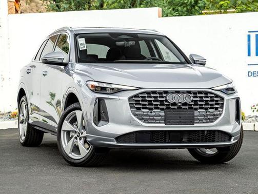 Silver Metallic 2026 Audi Q5 Premium Plus TFSI quattro S tronic