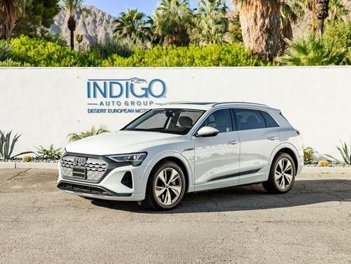 2024 Audi Q8 e-tron Premium Plus