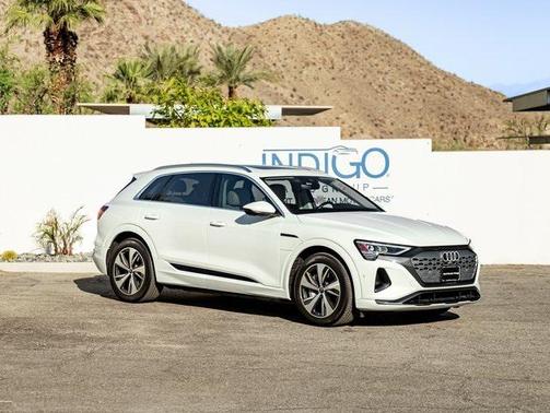 2024 Audi Q8 e-tron Premium Plus