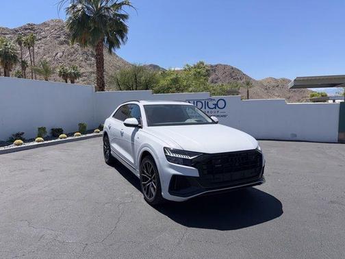 Glacier White Metallic 2023 Audi Q8 55 Prestige