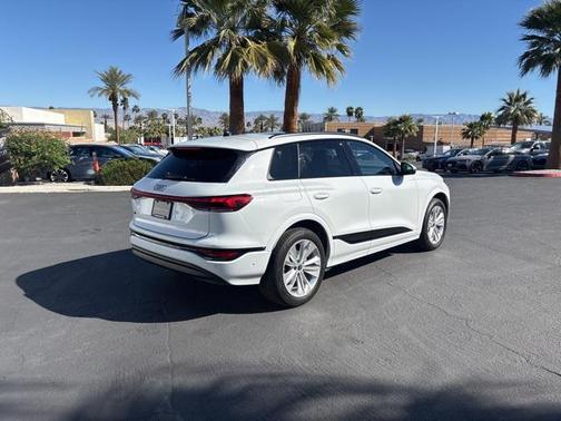 2025 Audi Q6 e-tron Premium Plus