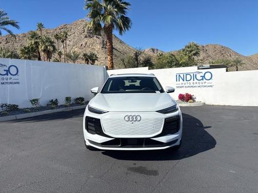 2025 Audi Q6 e-tron Premium Plus