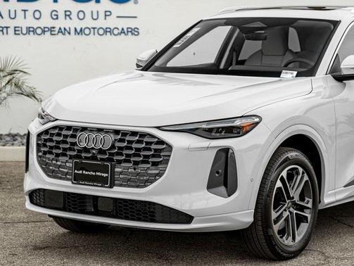 2025 Audi Q5 Premium Plus