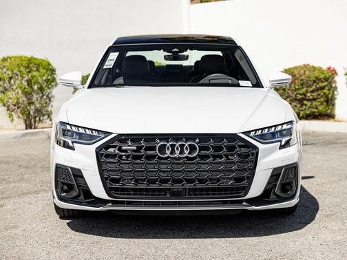 2025 Audi A8 L 55 TFSI quattro Tiptronic