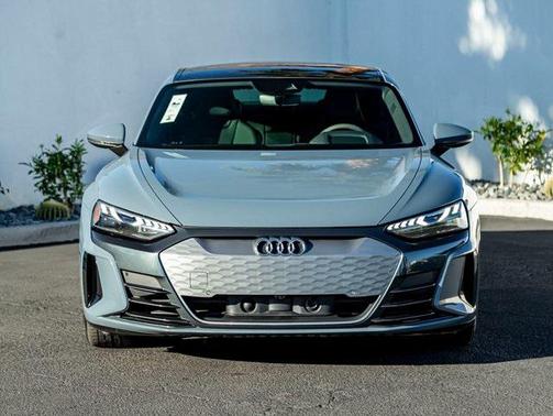 2022 Audi e-tron GT Premium Plus