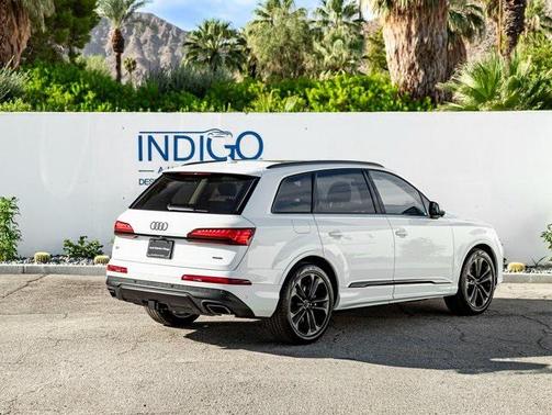 2026 Audi Q7 55 Premium Plus