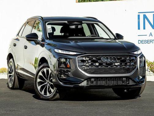 Daytona Gray Pearl Effect 2026 Audi Q3 TFSI quattro S tronic
