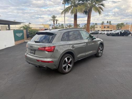 2024 Audi Q5 45 S line Premium Plus