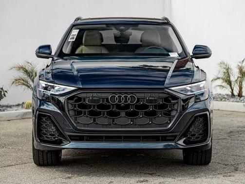 2025 Audi Q8 55 Premium Plus