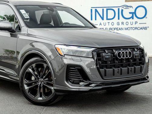 Samurai Gray Metallic 2026 Audi Q7 55 Premium Plus
