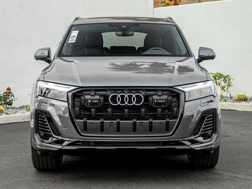 2026 Audi Q7 55 Premium Plus