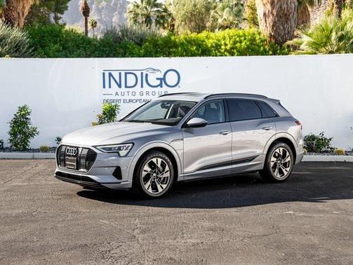 2022 Audi e-tron Premium