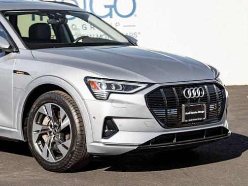 2022 Audi e-tron Premium