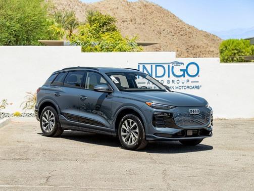 2025 Audi Q6 e-tron Premium Plus quattro