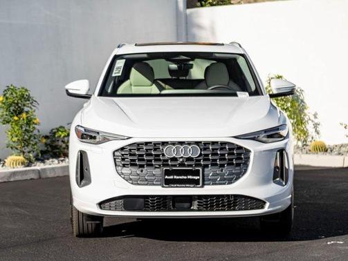 2025 Audi Q5 Premium Plus TFSI quattro S tronic