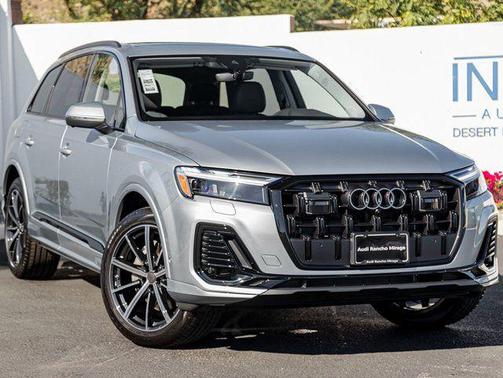 2026 Audi Q7 45 Premium Plus