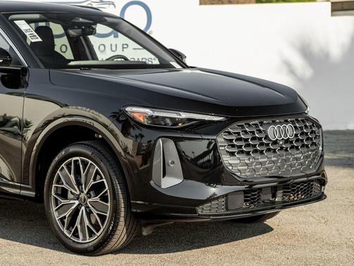 2025 Audi Q5 Premium Plus TFSI quattro S tronic