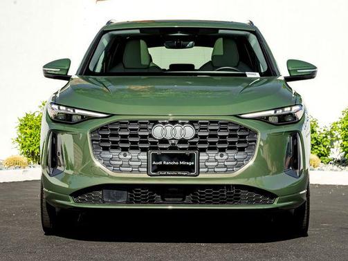 District Green Metallic 2025 Audi Q5 Prestige TFSI quattro S tronic