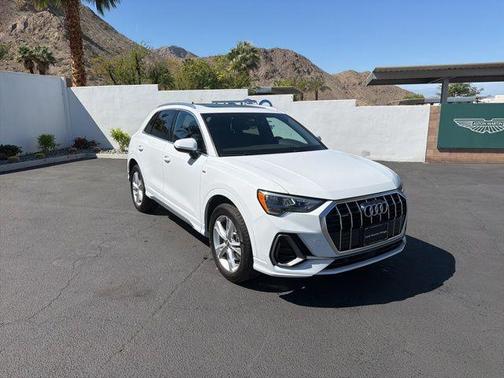 2020 Audi Q3 45 S line Premium