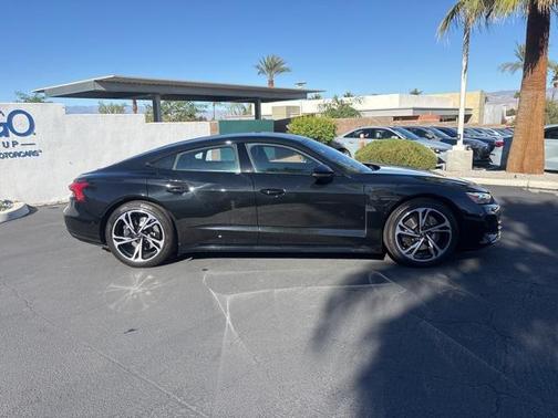 2022 Audi e-tron GT Prestige