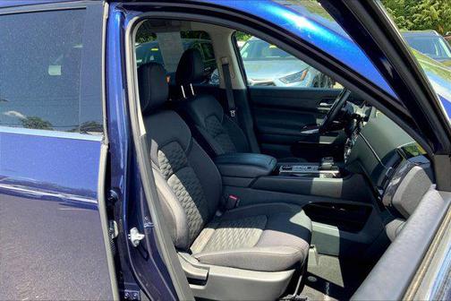 2022 Nissan Pathfinder SV 4WD