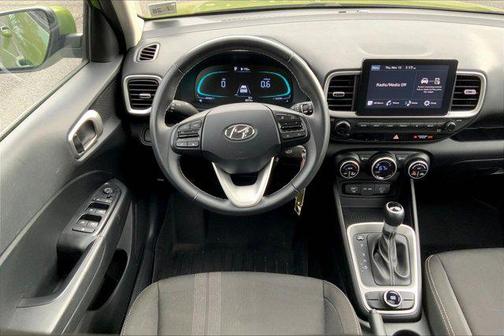 2023 Hyundai VENUE SEL