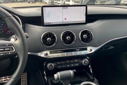 2023 Kia Stinger GT-Line