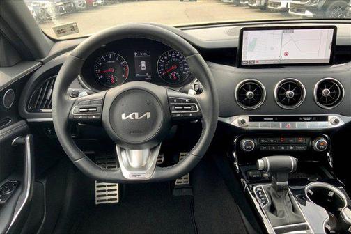 2023 Kia Stinger GT-Line