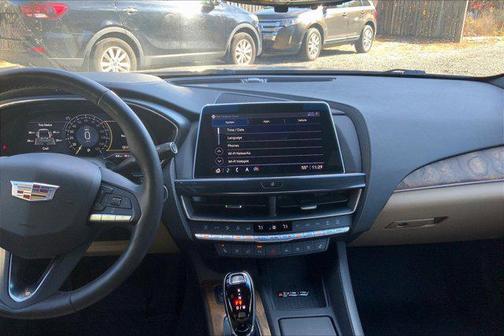 2022 Cadillac CT5 Premium Luxury
