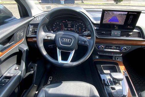 Daytona Gray Pearl Effect 2023 Audi Q5 45 S line Premium