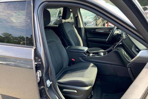2022 Jeep Grand Cherokee L Laredo
